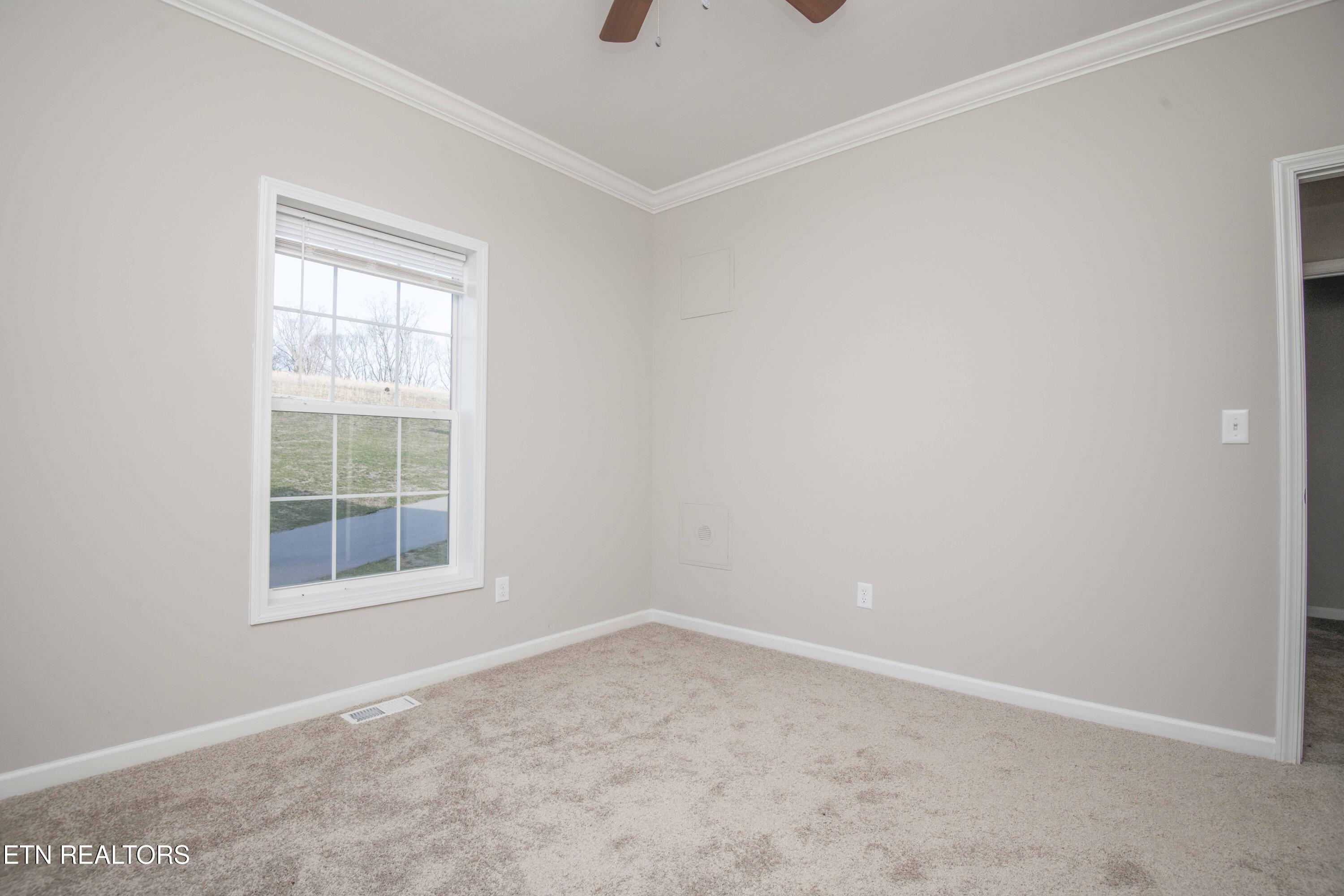 155 Waters Edge Drive Spring City, TN 37381 - Photo 35 of 60 third bed_1