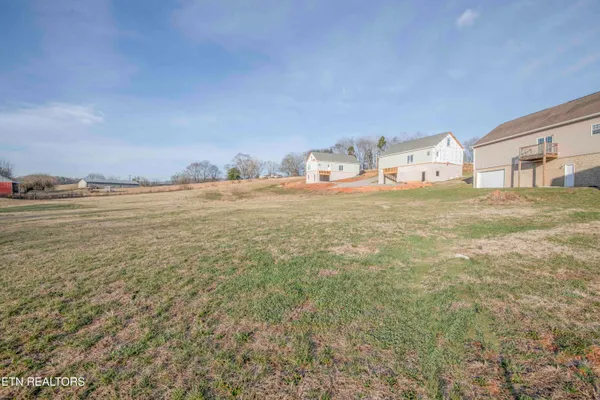 $399,000 | 155 Waters Edge Drive, Spring City, TN 37381