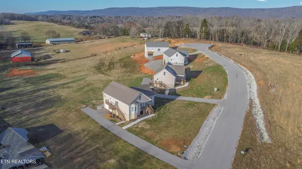 $399,000 | 155 Waters Edge Drive, Spring City, TN 37381