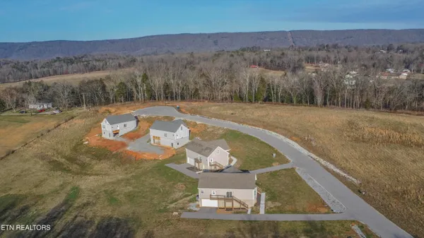 $399,000 | 155 Waters Edge Drive, Spring City, TN 37381