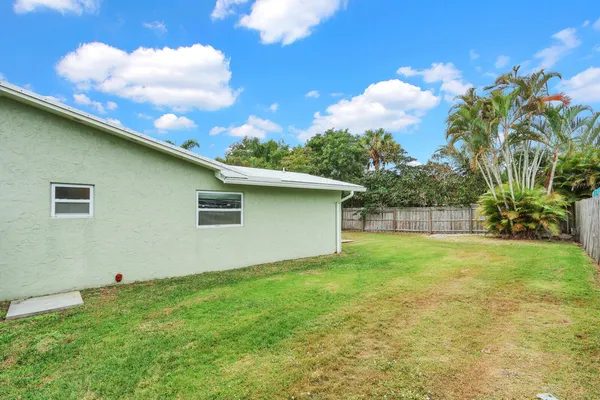 $519,900 | 3035 Southeast Glasgow Drive, Stuart, FL 34997