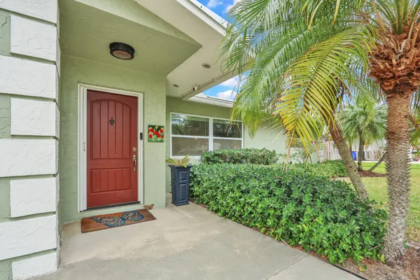 $519,900 | 3035 Southeast Glasgow Drive, Stuart, FL 34997