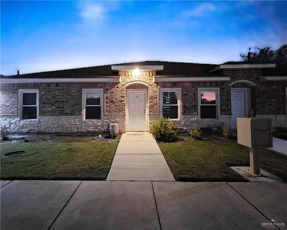 $1,000 | 1925 South Texas Boulevard, Unit 3, Weslaco, TX 78596