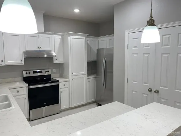 $1,000 | 1925 South Texas Boulevard, Unit 3, Weslaco, TX 78596