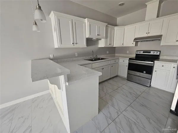 $1,000 | 1925 South Texas Boulevard, Unit 3, Weslaco, TX 78596