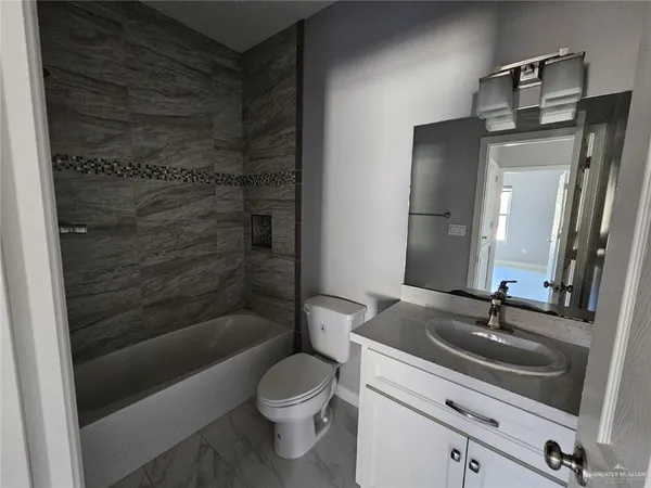 $1,000 | 1925 South Texas Boulevard, Unit 3, Weslaco, TX 78596