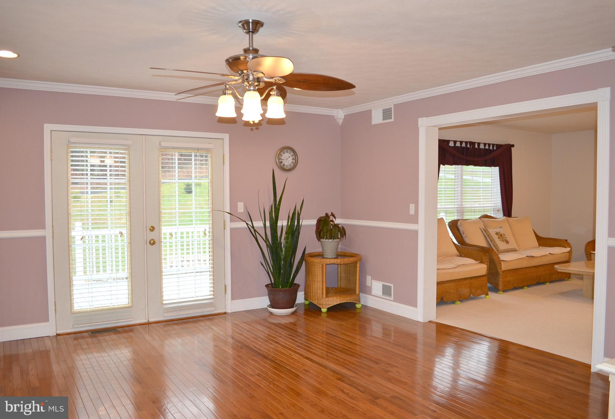 1922 Highland Ridge Road Berkeley Springs, WV 25411 - Photo 14 of 30 Living Room