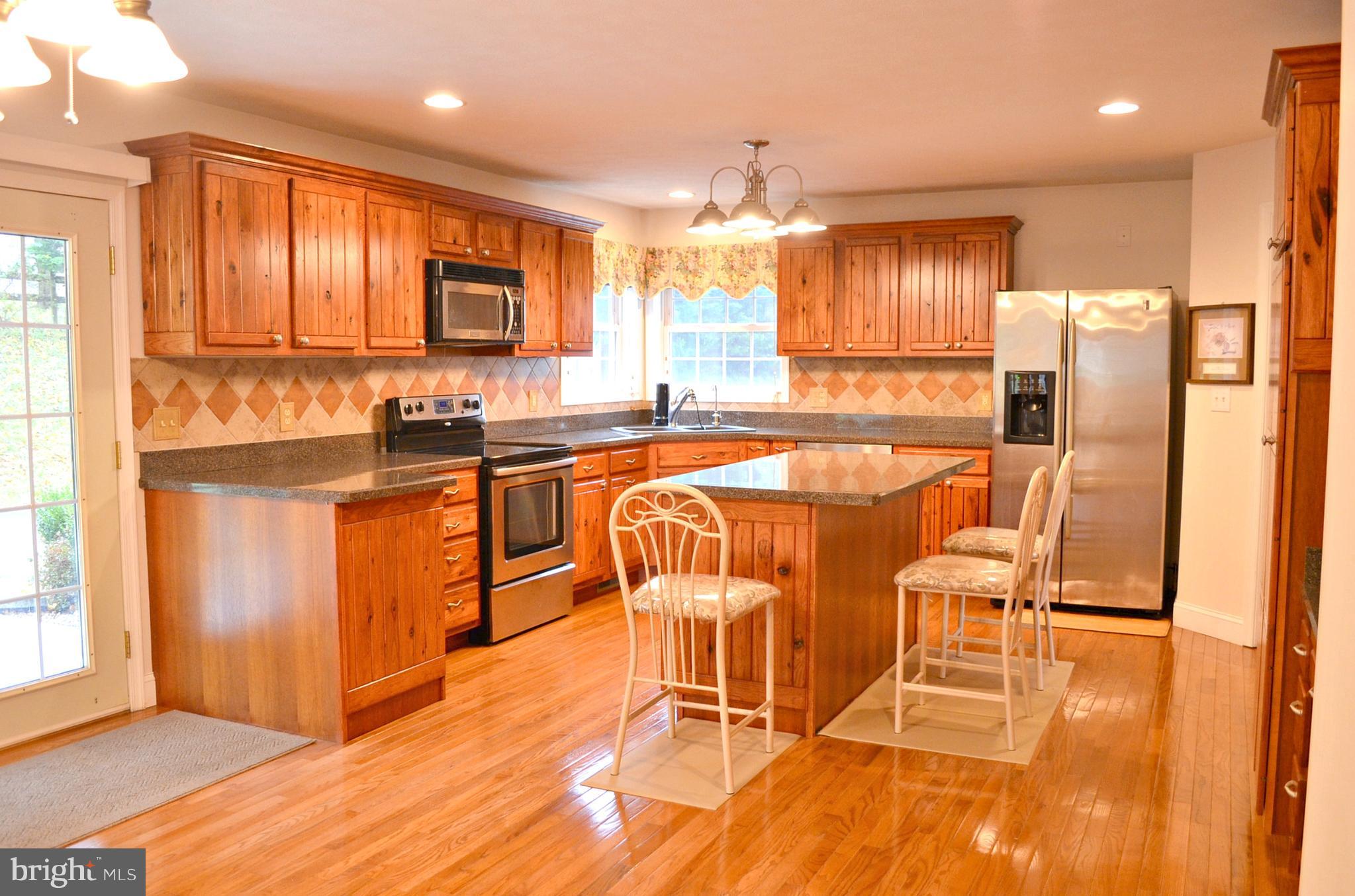 1922 Highland Ridge Road Berkeley Springs, WV 25411 - Photo 9 of 30 Kitchen