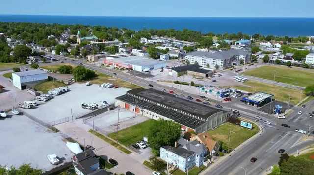 $2,500,000 | 5136 Sheridan Road, Kenosha, WI 53140