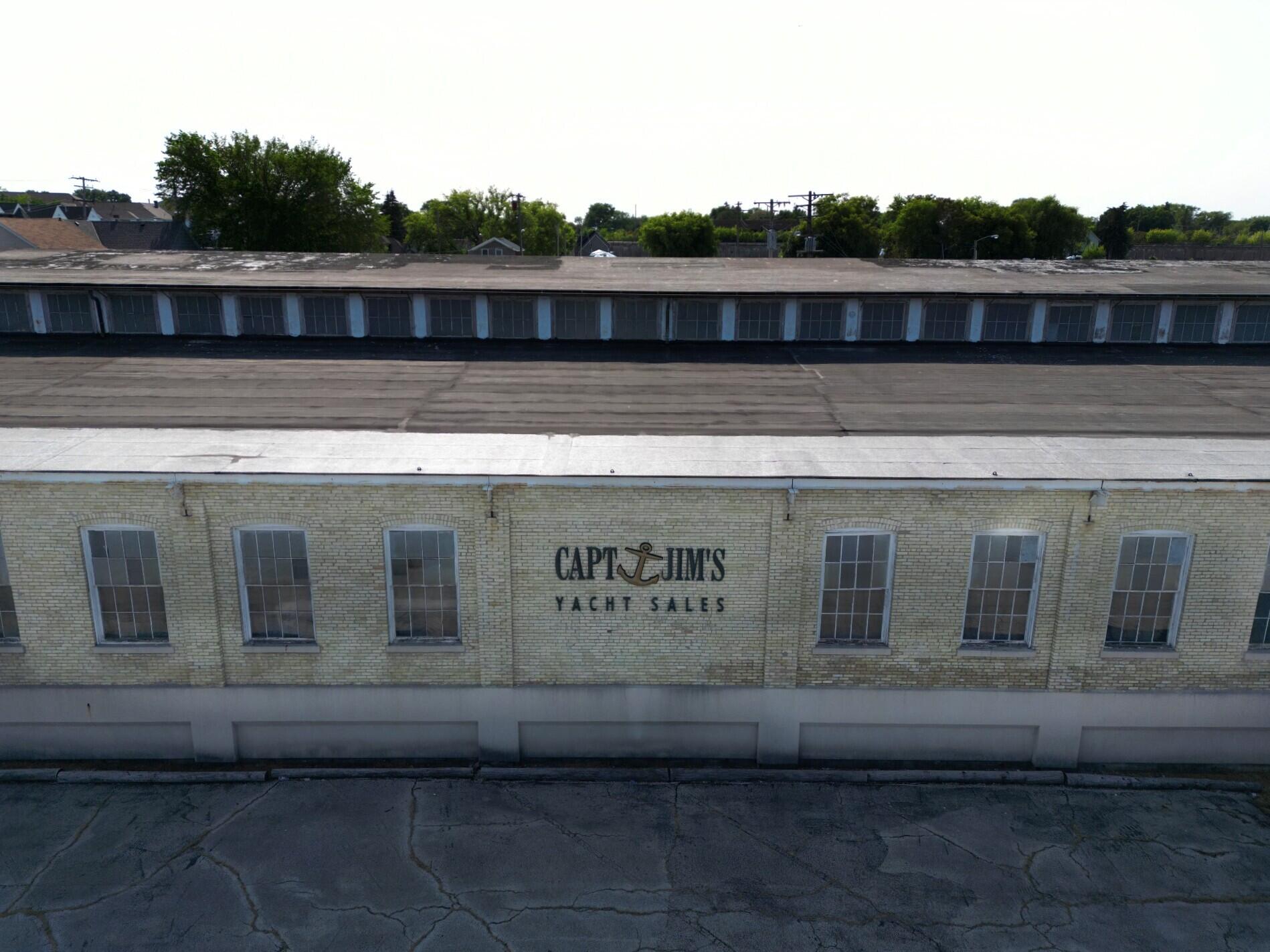 5136 Sheridan Road Kenosha, WI 53140 - Photo 6 of 12 front1