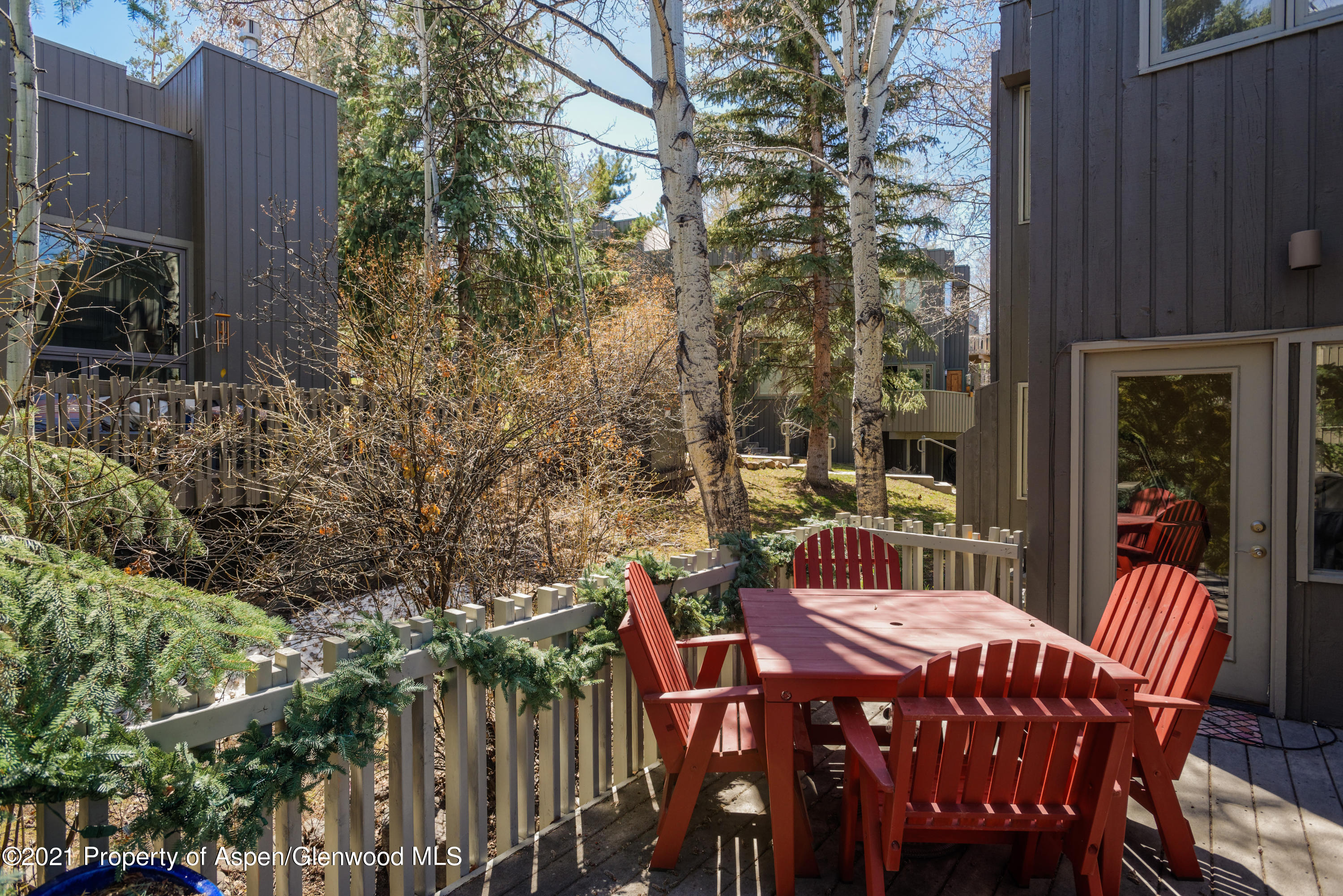 373 Meadow Ranch Road Snowmass Village, CO 81615 - Photo 13 of 16 373MeadowRanch_HiRes_210429013