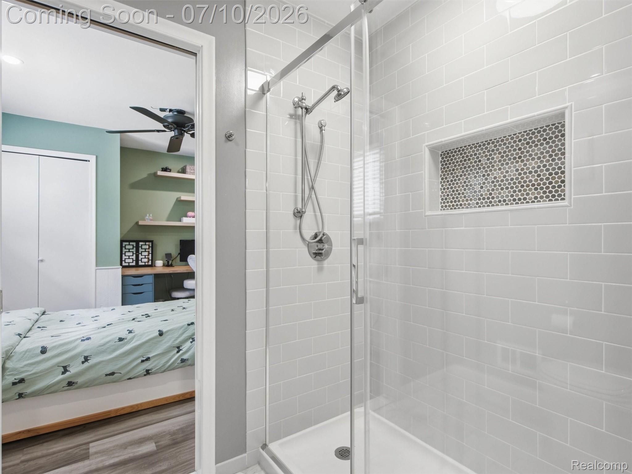 670 West Snell Road Rochester, MI 48306 - Photo 41 of 76 061-DSC09341.jpg
