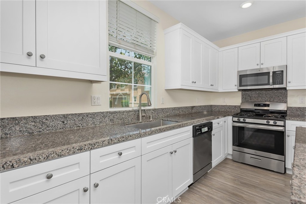 7947 Cold Creek Street Riverside, CA 92507 - Photo 11 of 34