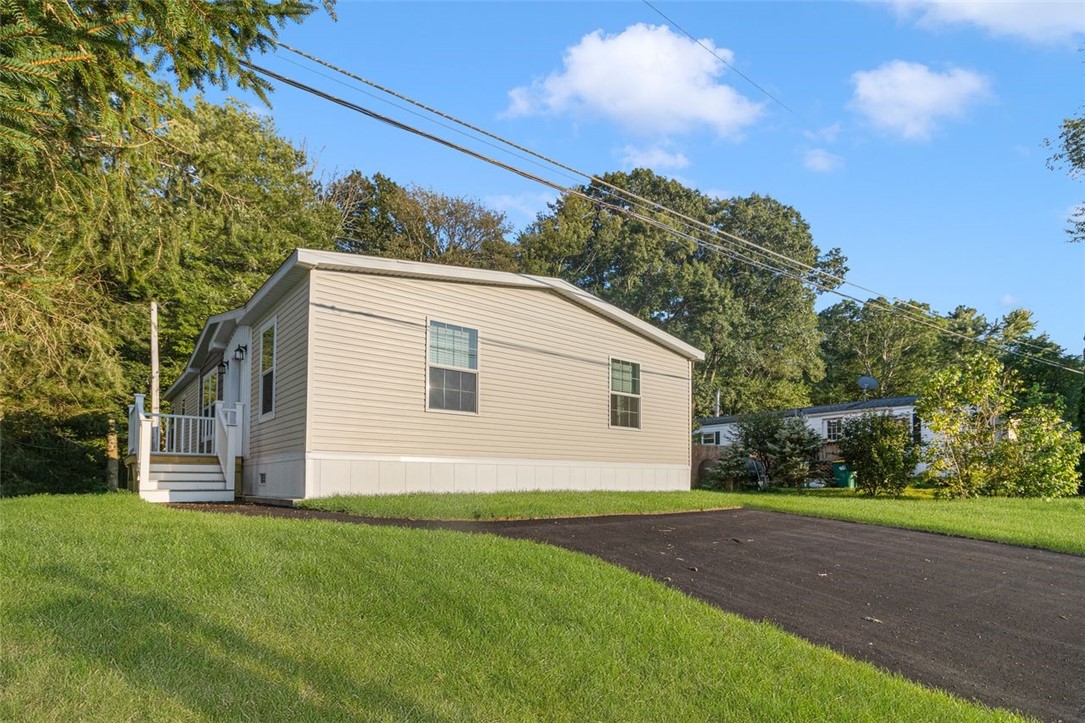 66 Diamond Hill Road Glocester, RI 02814 - Photo 5 of 42