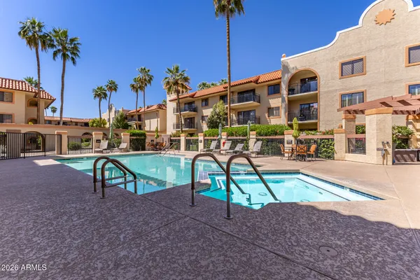 $69,900 | 10330 West Thunderbird Boulevard, Unit C308, Sun City, AZ 85351
