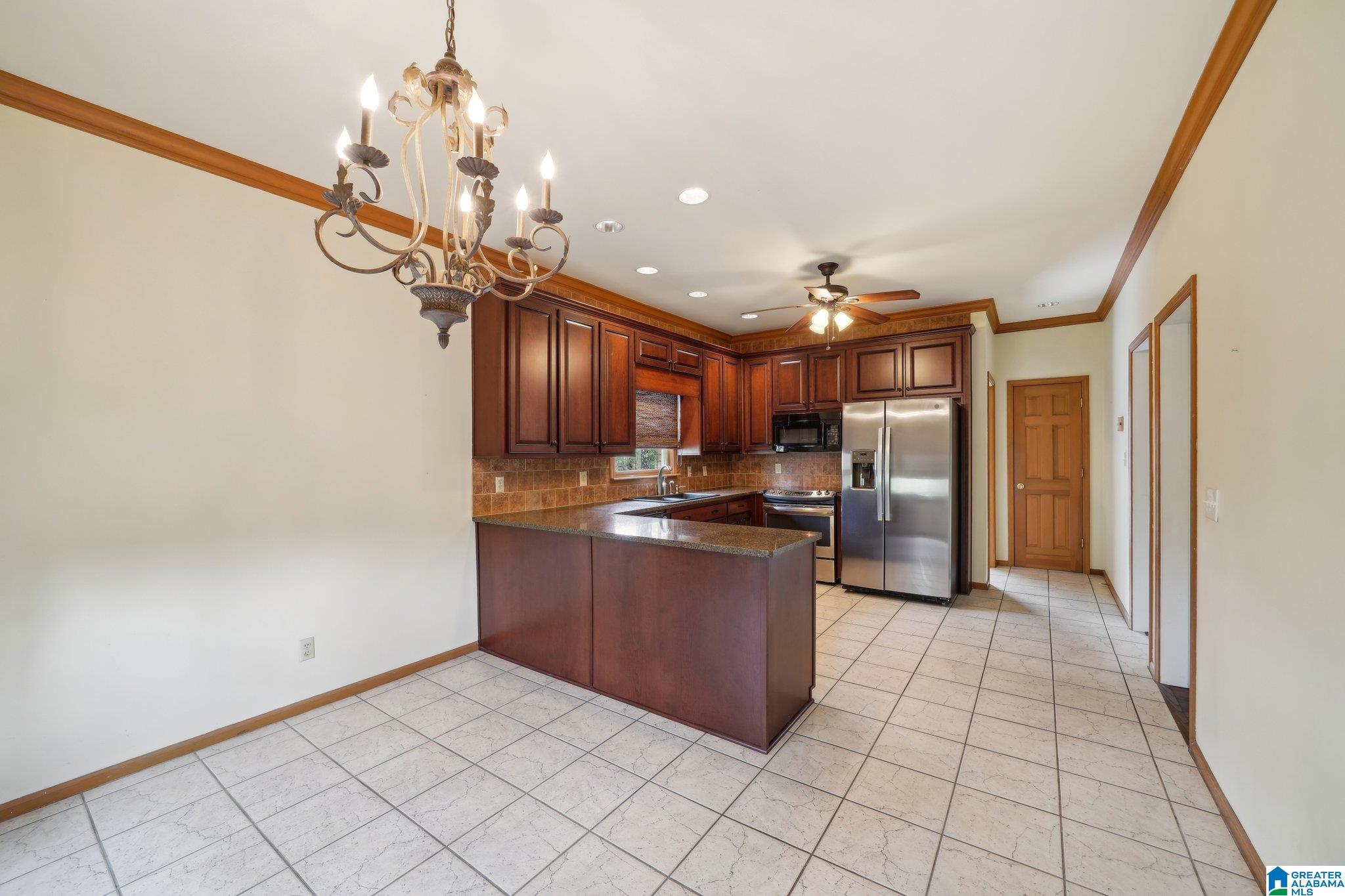 995 Diane Street Southwest Leeds, AL 35094 - Photo 14 of 48