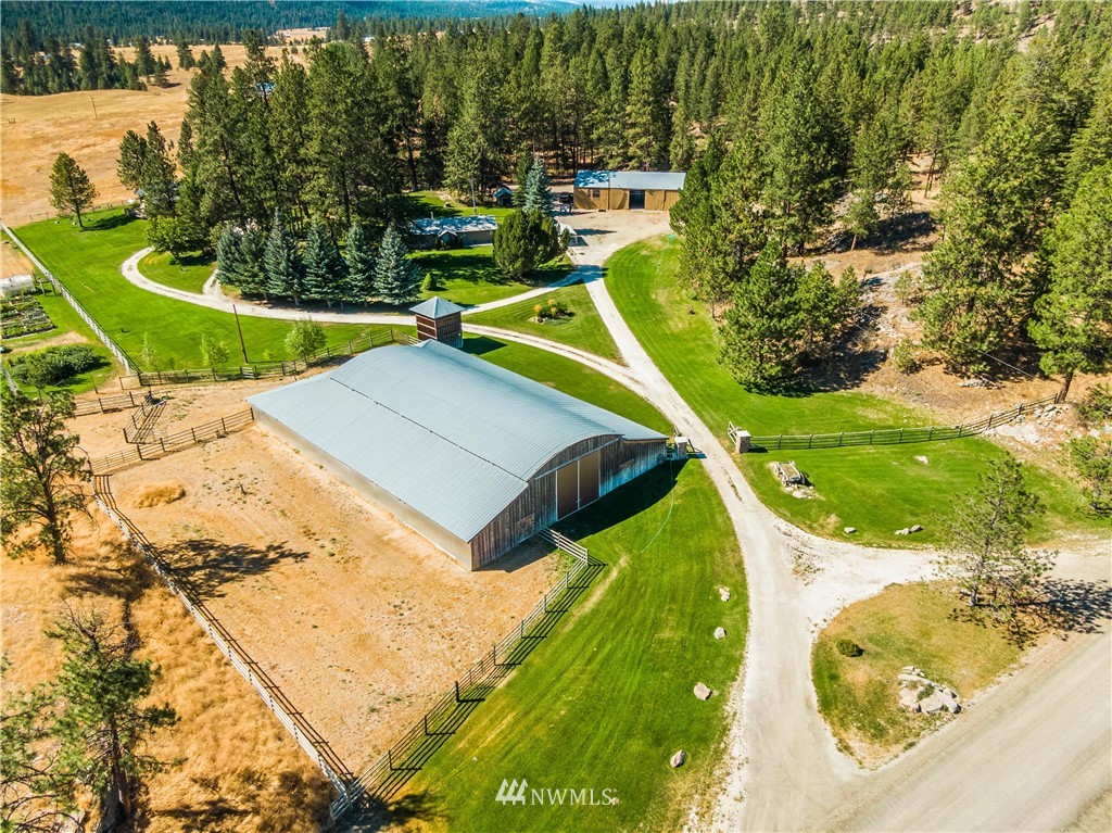 39 Cape Labelle Road Tonasket, WA 98855 - Photo 21 of 39 a view of an outdoor space and a yard