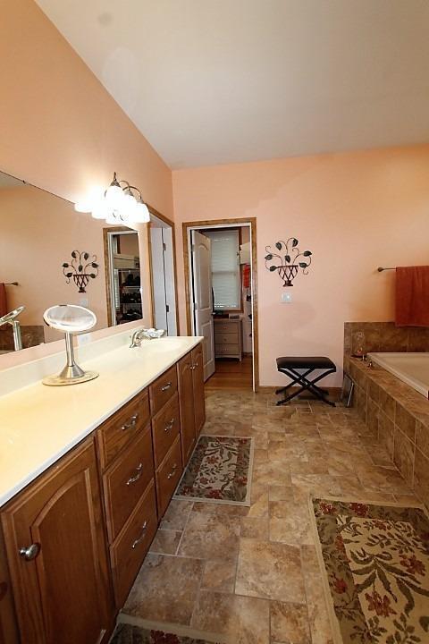 8046 Forest Road Cincinnati, OH 45255 - Photo 20 of 41 Gallery Image 20