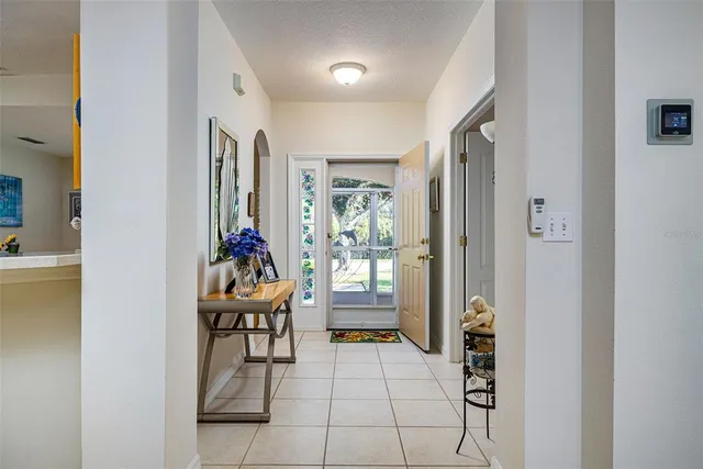 $2,000 | 10709 Collar Drive, San Antonio, FL 33576