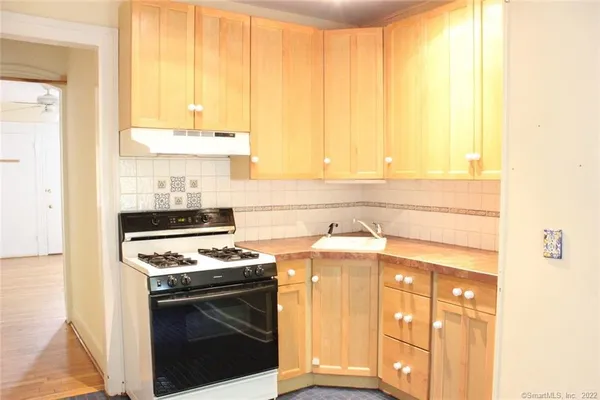 $3,050 | 28 Cottage Street, Unit 1, New Haven, CT 06511
