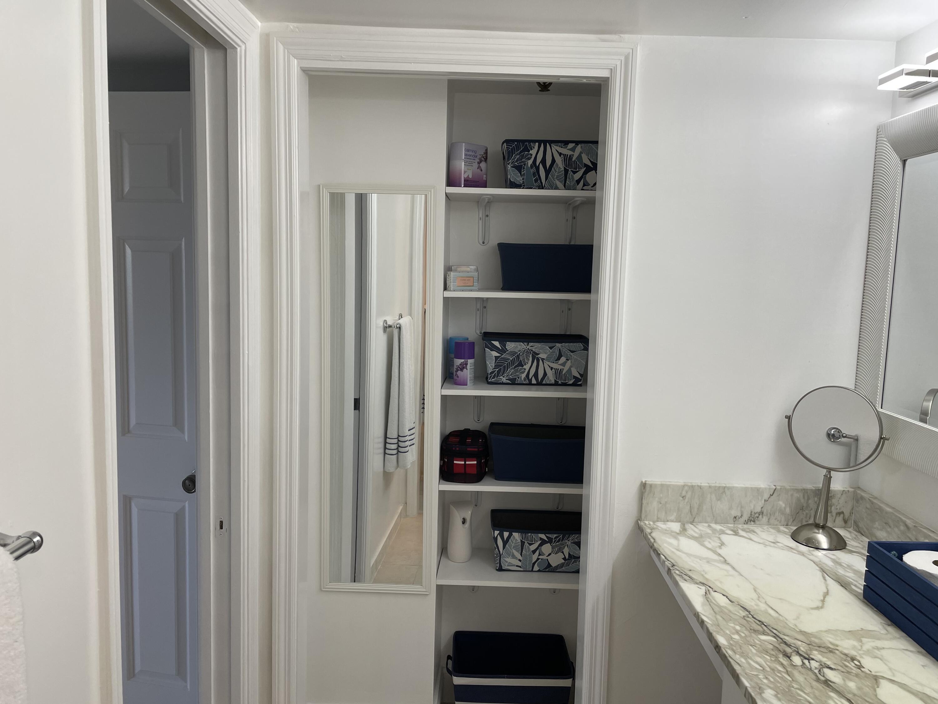 899 Jeffery Street, Unit 503 Boca Raton, FL 33487 - Photo 13 of 27 Master Bath -503 IMG_8213