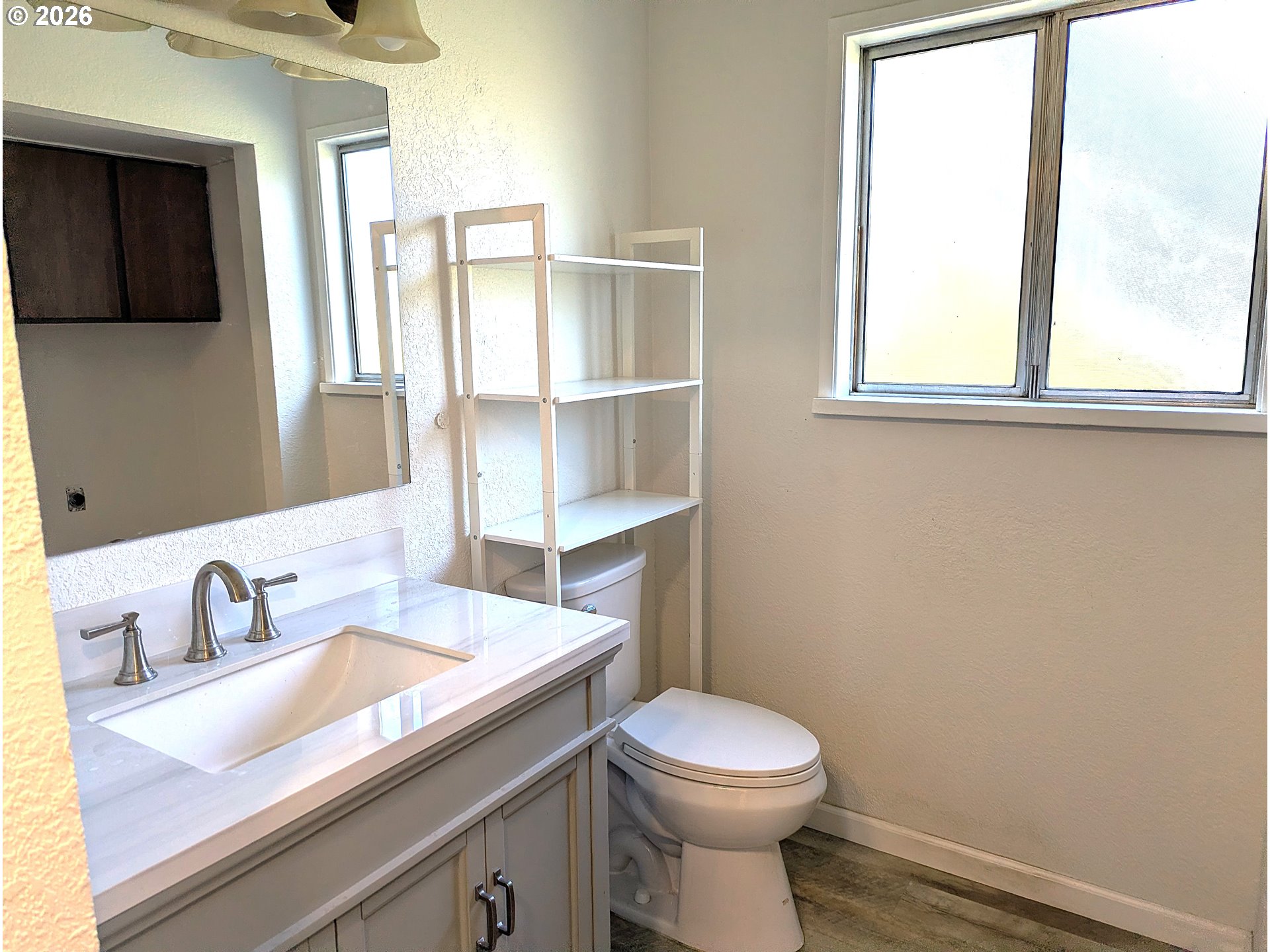 3905 Carnes Road Roseburg, OR 97471 - Photo 27 of 40 Bathroom