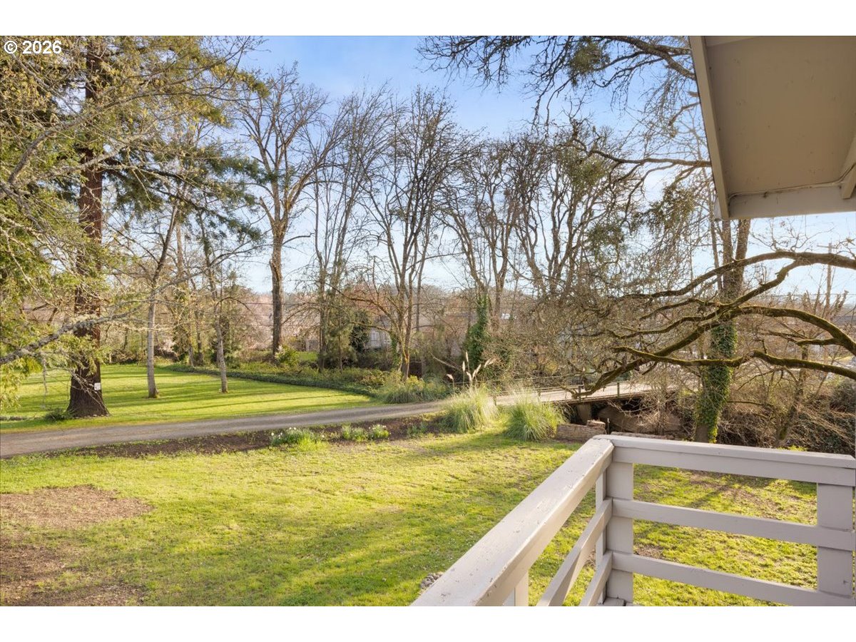 3905 Carnes Road Roseburg, OR 97471 - Photo 29 of 40