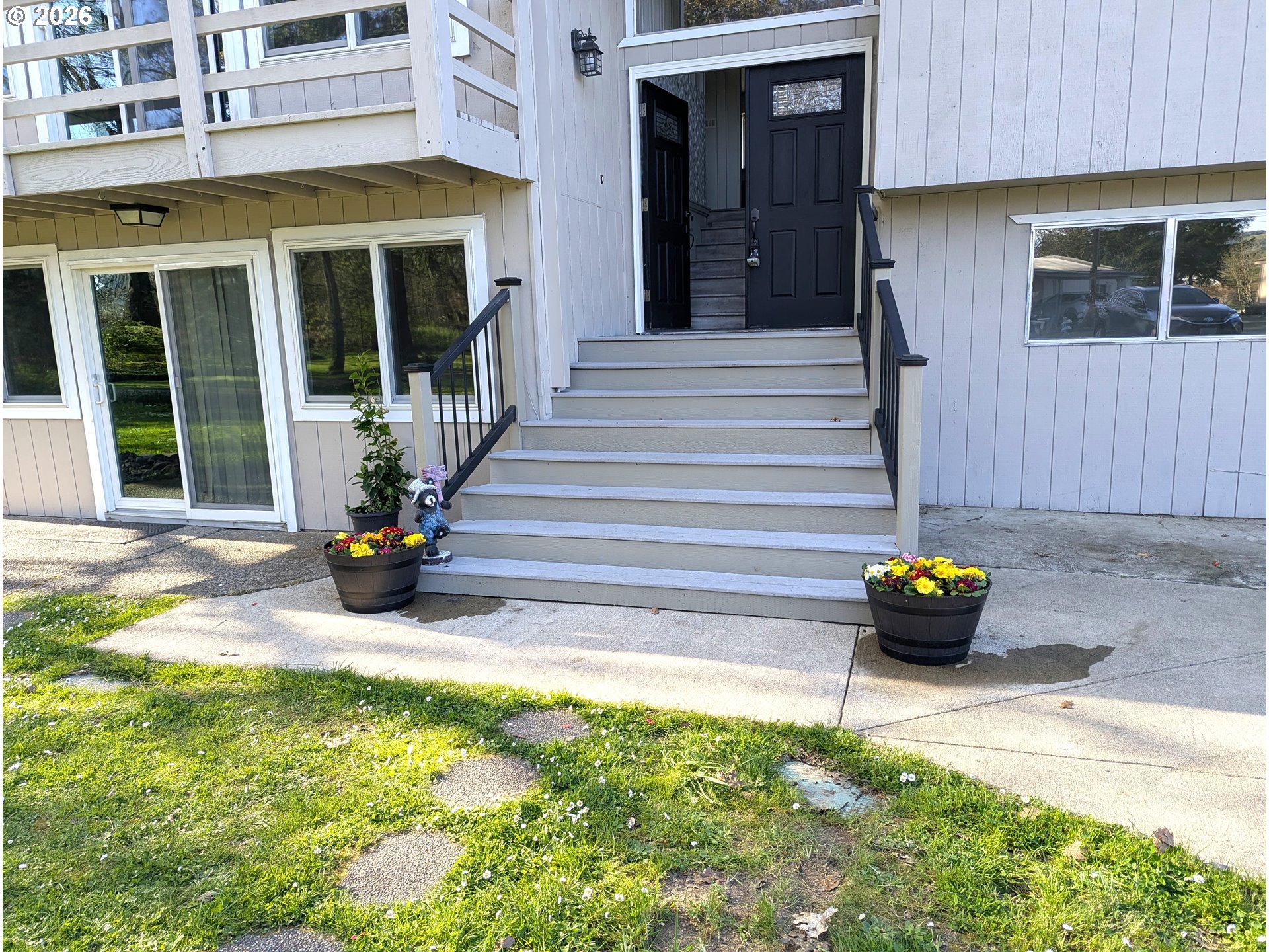 3905 Carnes Road Roseburg, OR 97471 - Photo 3 of 40