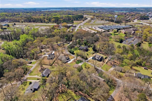 $439,900 | 104 Roslyn Drive, Clemson, SC 29631