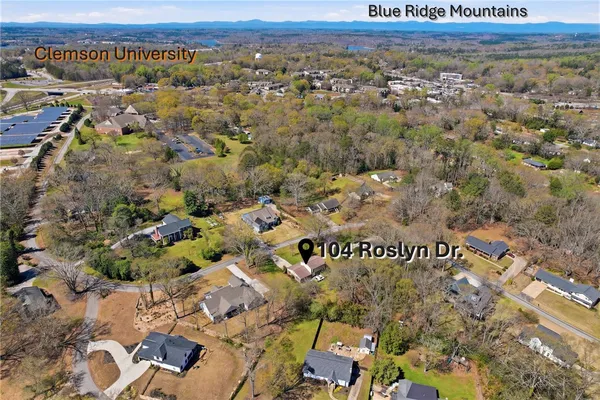 $439,900 | 104 Roslyn Drive, Clemson, SC 29631