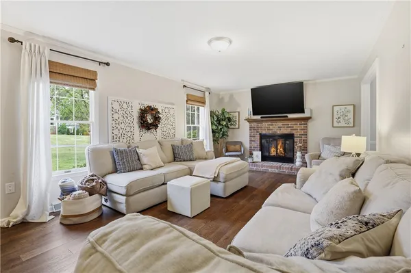 $439,900 | 104 Roslyn Drive, Clemson, SC 29631