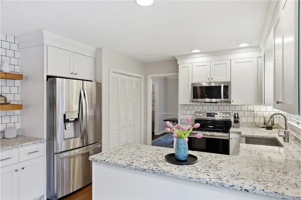 $439,900 | 104 Roslyn Drive, Clemson, SC 29631