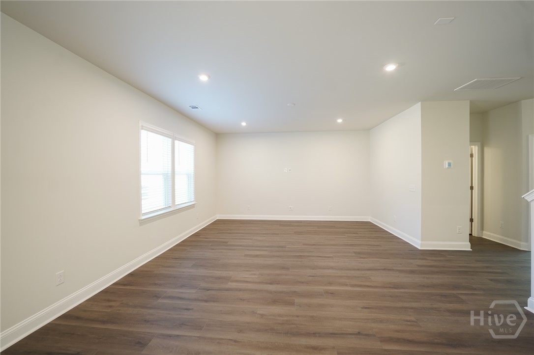 112 Monterey Loop Richmond Hill, GA 31324 - Photo 7 of 32