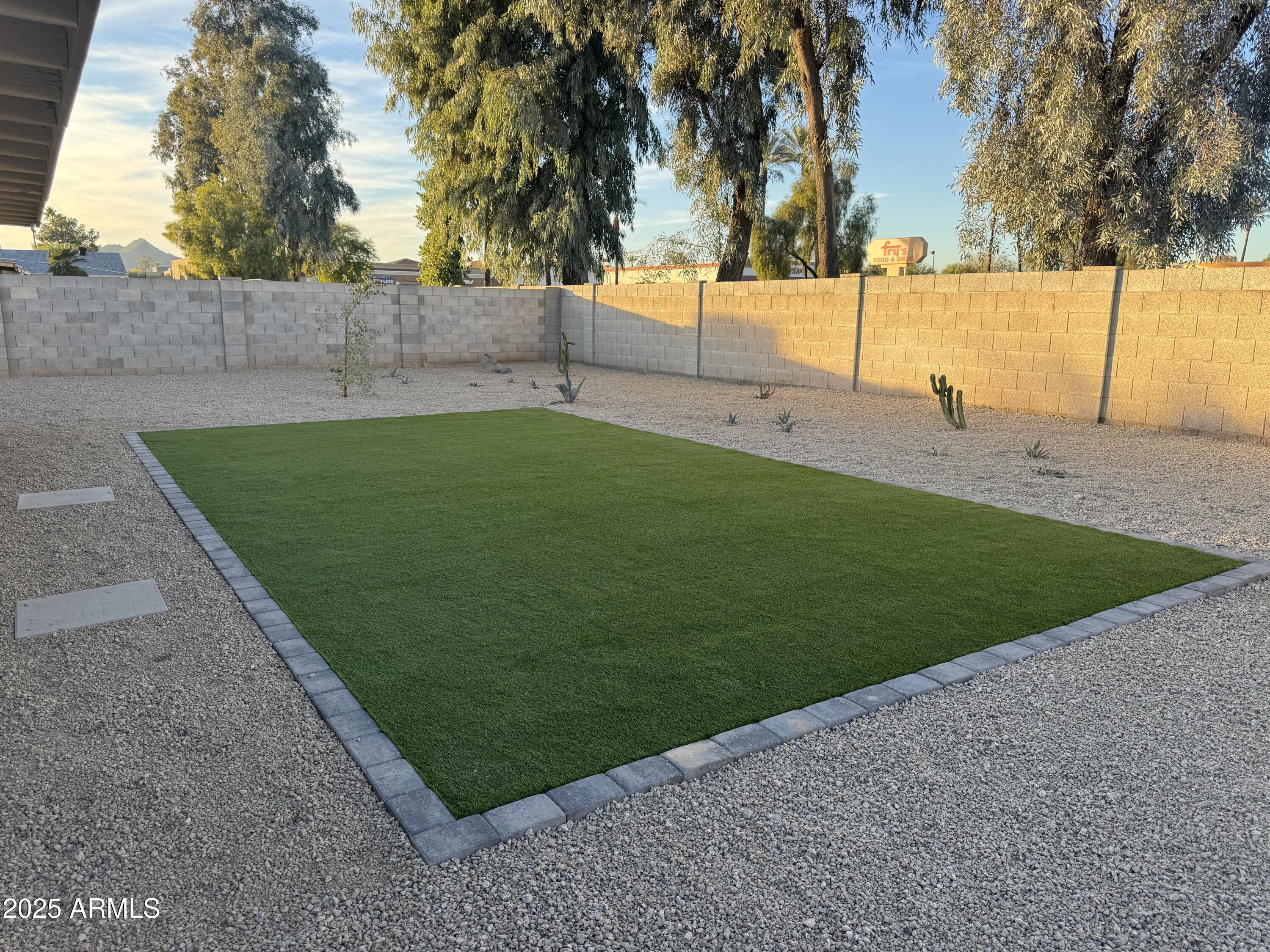 4016 East Eugie Avenue Phoenix, AZ 85032 - Photo 6 of 8 a view of outdoor space