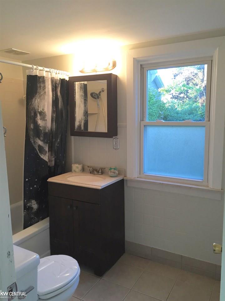 44790 Utica Road Utica, MI 48317 - Photo 12 of 40 BATH