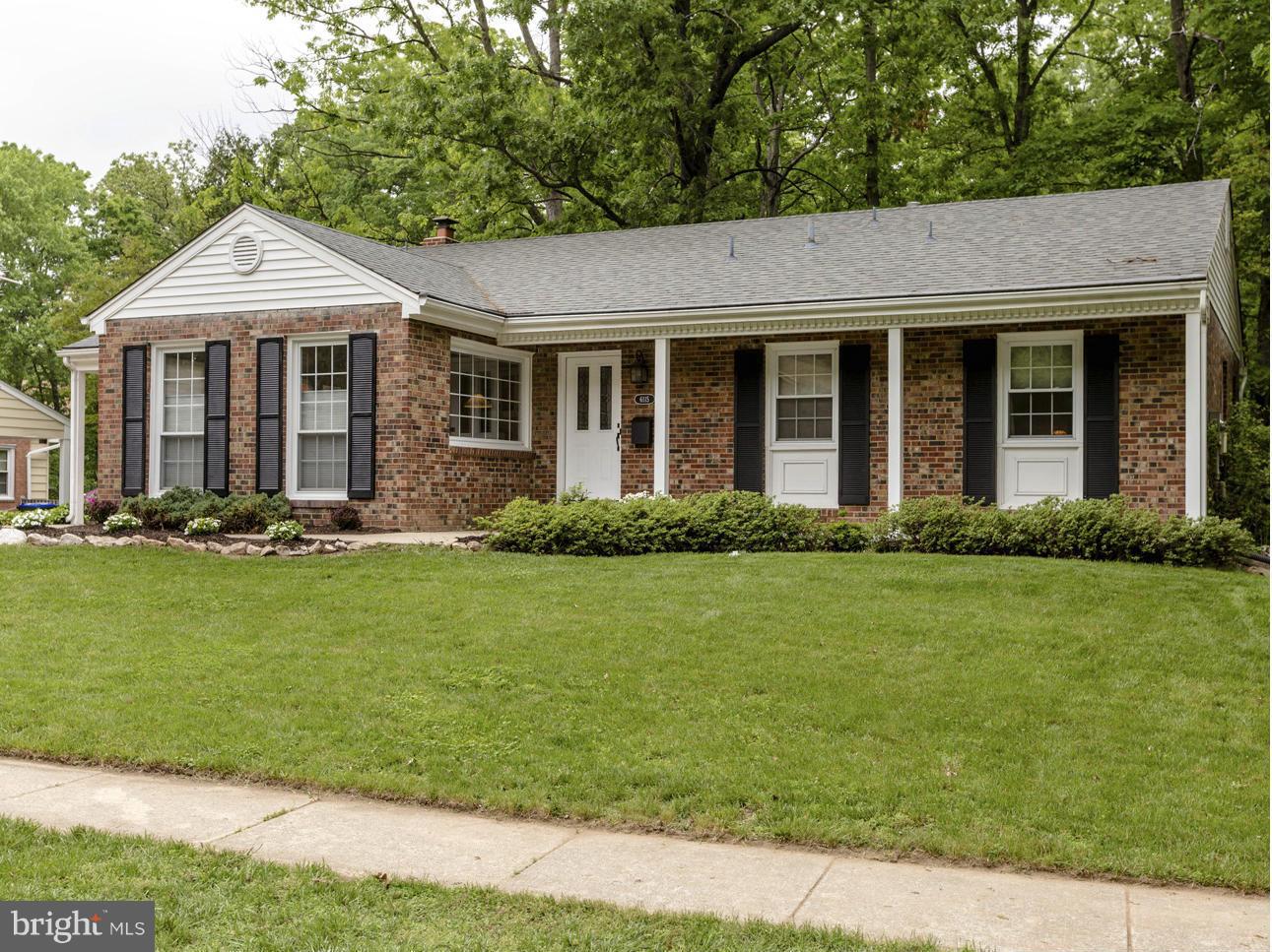 6115 Roxbury Avenue Springfield, VA 22152 - Photo 1 of 24 Exterior (Front)