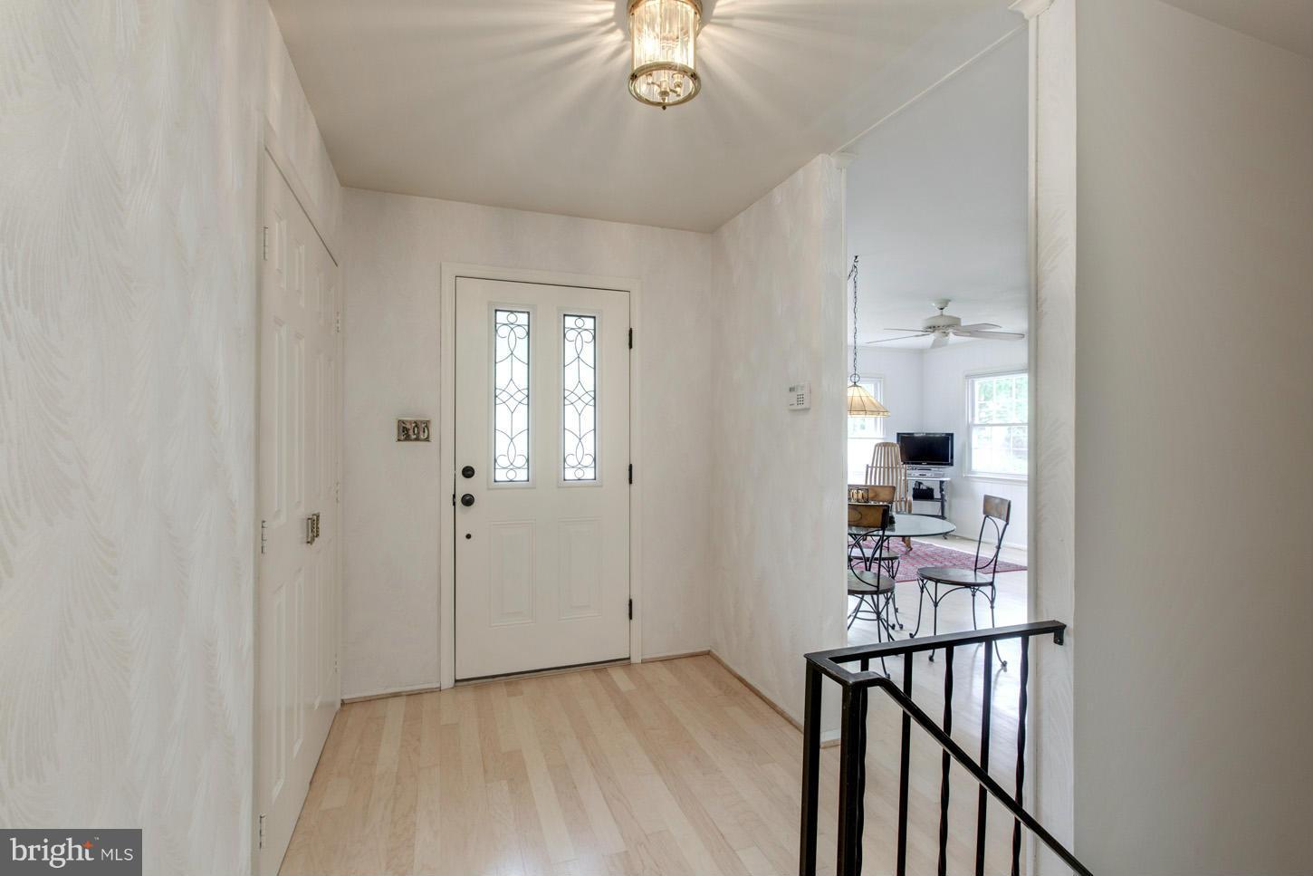 6115 Roxbury Avenue Springfield, VA 22152 - Photo 6 of 24 Front Entrance Foyer