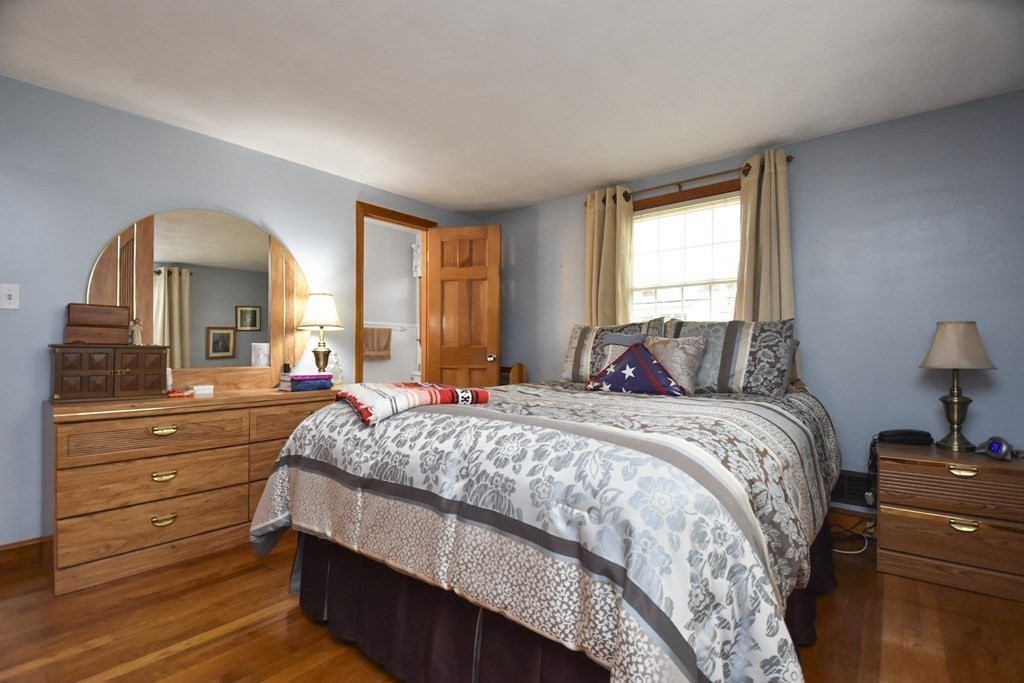 24 Orchard Road Hamilton, MA 01982 - Photo 17 of 27