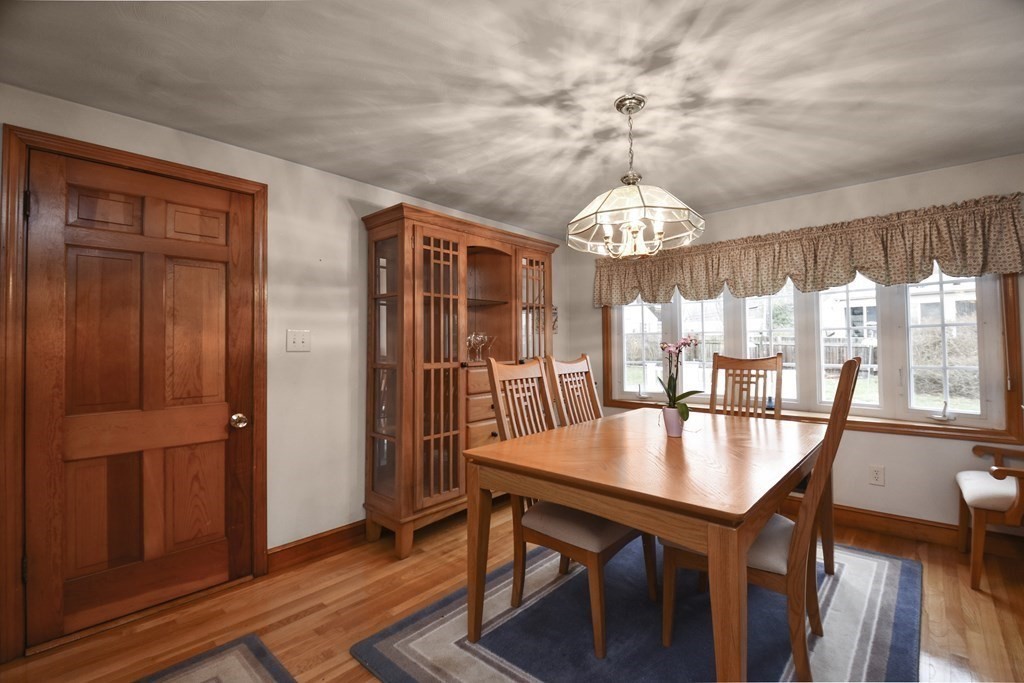 24 Orchard Road Hamilton, MA 01982 - Photo 6 of 27