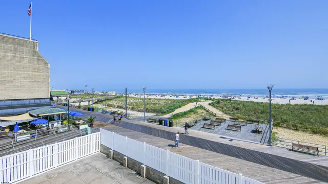 $125,000 | 108 South Montpelier Avenue, Unit 305, Atlantic City, NJ 08401