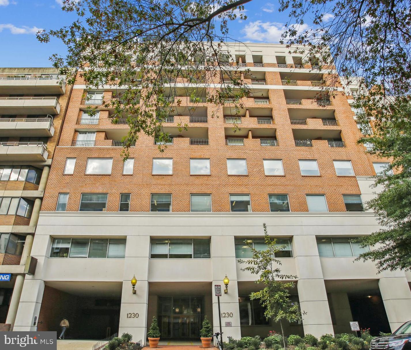 1230 23rd Street Northwest, Unit 607 Washington, DC 20037 - Photo 2 of 29 Incredible NW DC location