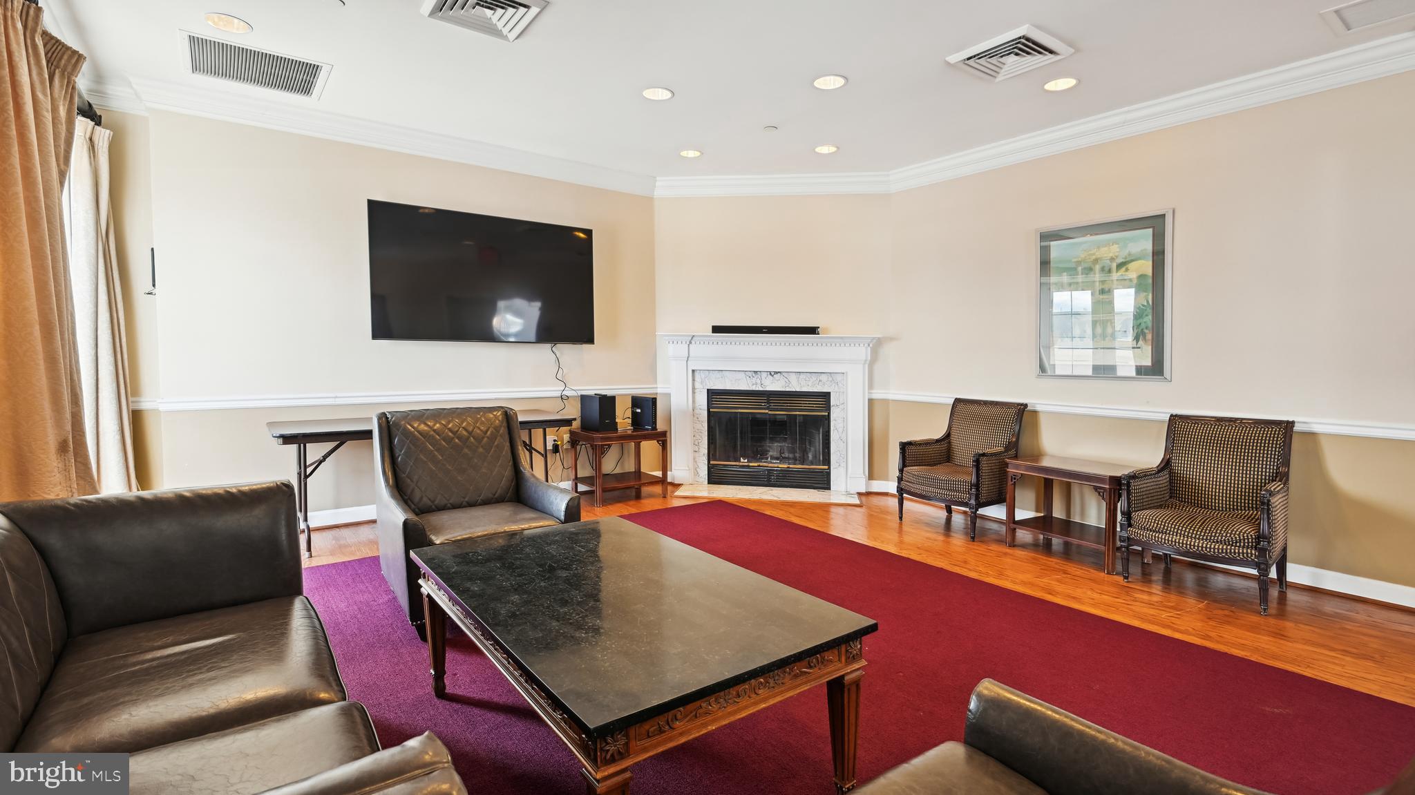 1230 23rd Street Northwest, Unit 607 Washington, DC 20037 - Photo 21 of 29 Community room