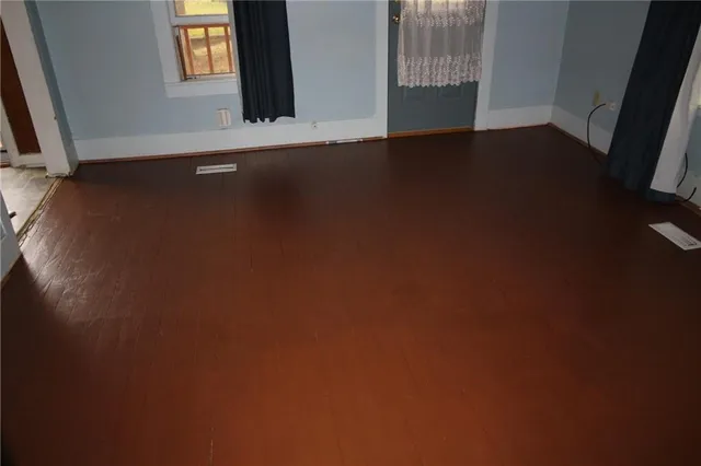 $154,950 | 326 Isacks Street, Lecompton, KS 66050