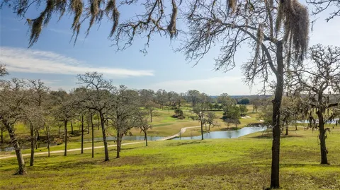 $875,000 | 31 Mallard Lane, Columbus, TX 78934