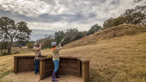 $875,000 | 31 Mallard Lane, Columbus, TX 78934