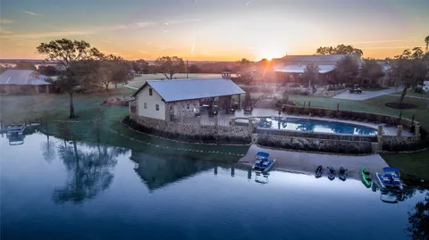 $875,000 | 31 Mallard Lane, Columbus, TX 78934