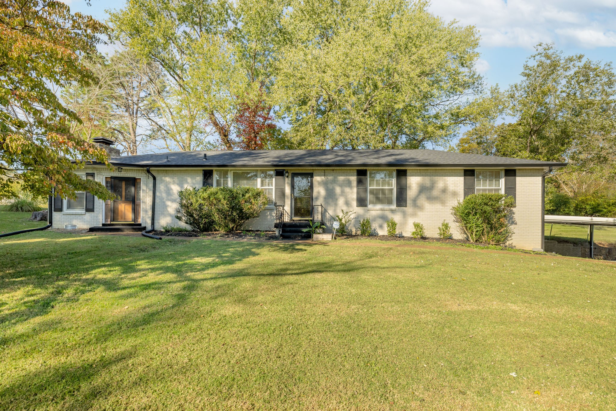 1015 Lockertsville Road Ashland City, TN 37015 - Photo 1 of 72 a front view of house with yard and green space