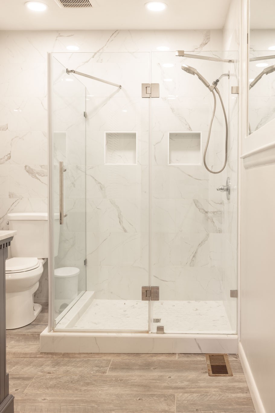 1015 Lockertsville Road Ashland City, TN 37015 - Photo 60 of 72 a bathroom with a shower and a toilet