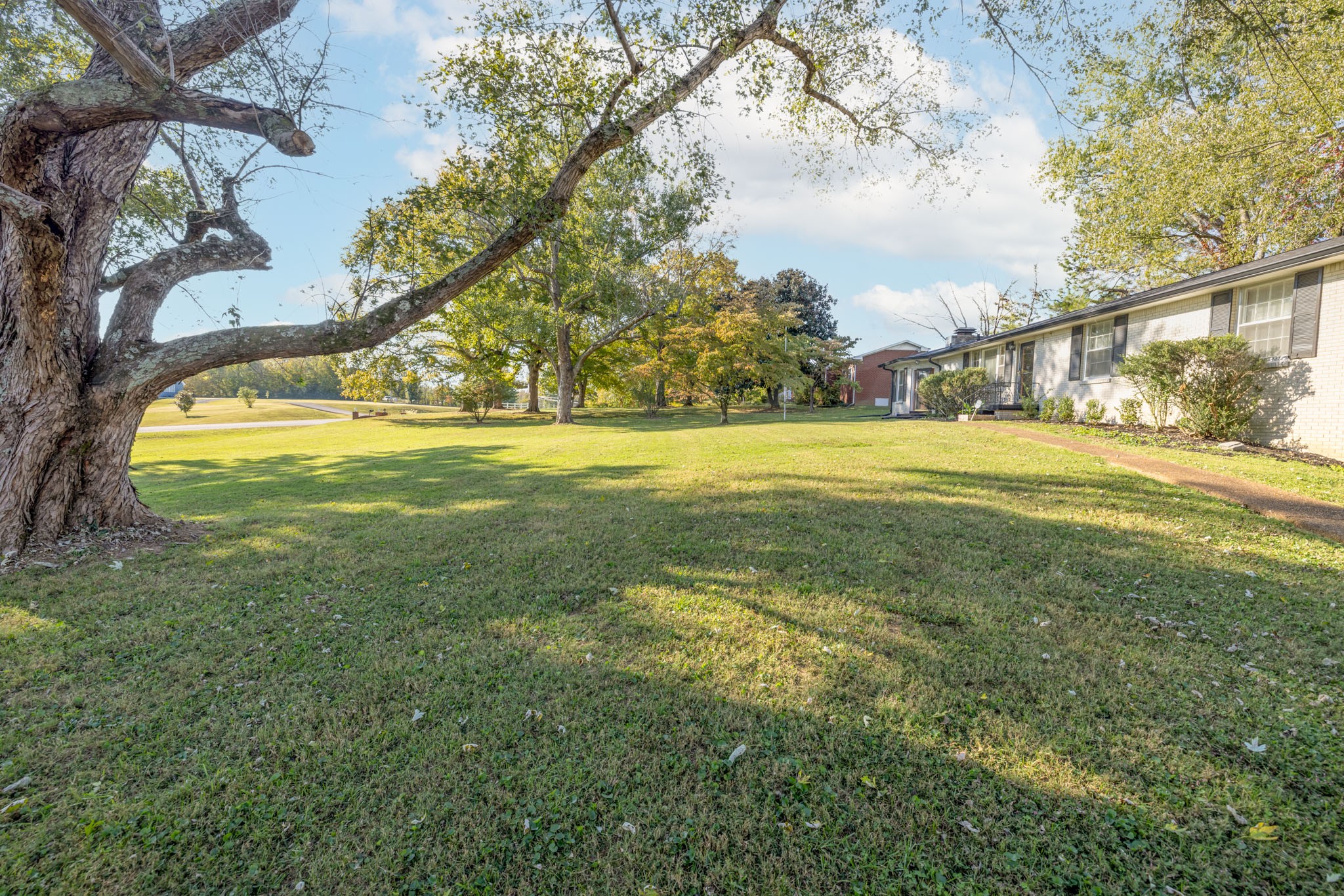 1015 Lockertsville Road Ashland City, TN 37015 - Photo 6 of 72 a view of an ocean from a yard