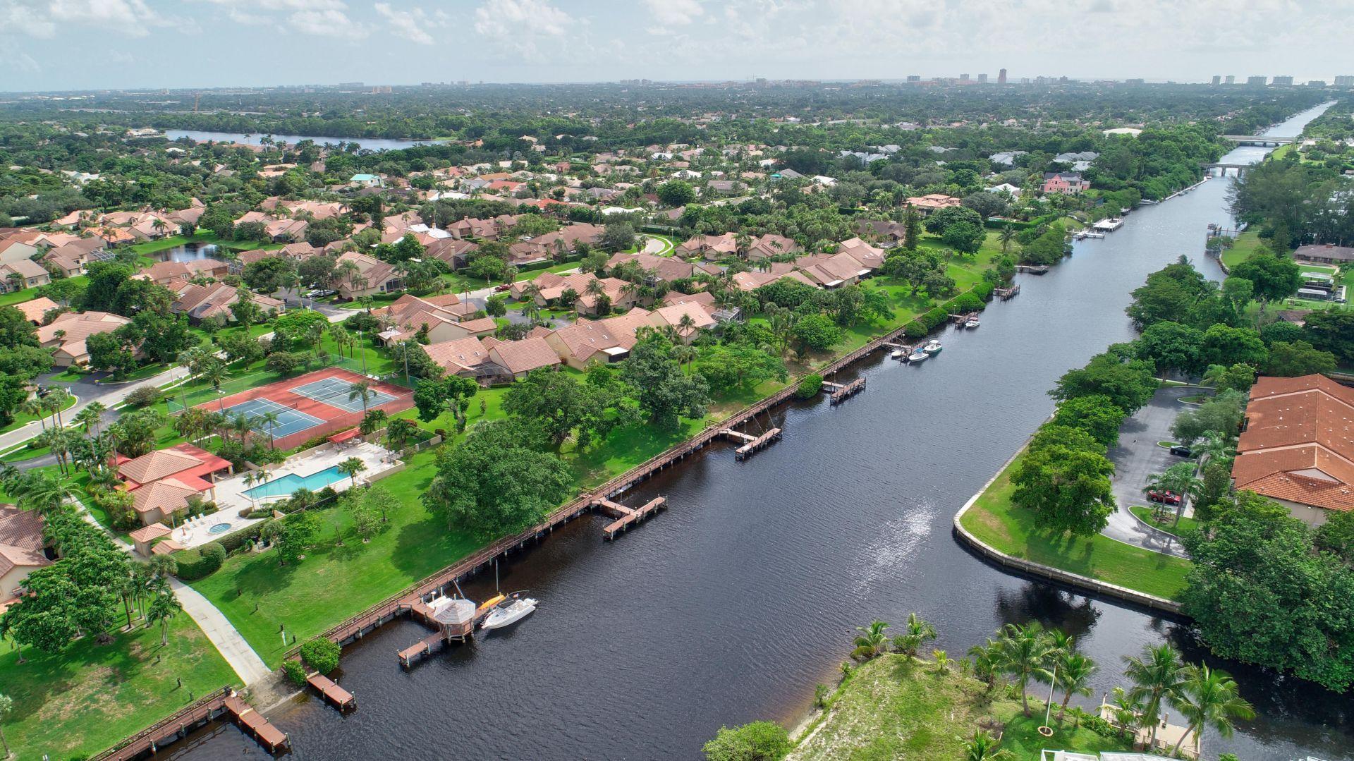 23349 Water Circle Boca Raton, FL 33486 - Photo 39 of 44 Aerial View